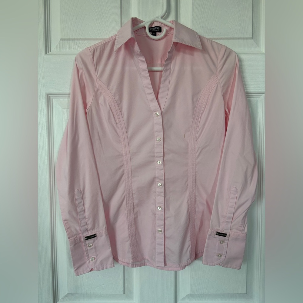 Express Light Pink Collared Button Down Dress Shirt (Size XS Petite)